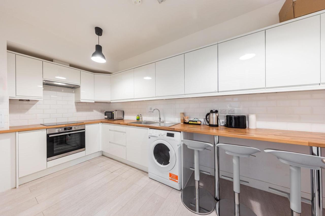Functional Budget Stay With Wi-Fi And Laundry Facilities Near Tube Station London Eksteriør billede