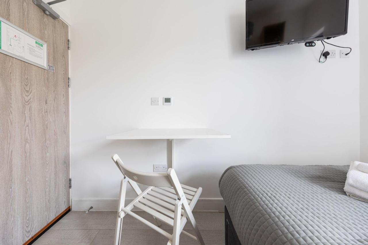 Functional Budget Stay With Wi-Fi And Laundry Facilities Near Tube Station London Eksteriør billede