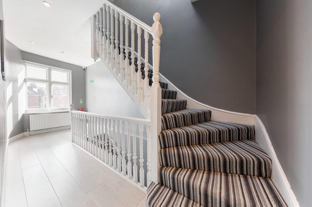 Functional Budget Stay With Wi-Fi And Laundry Facilities Near Tube Station London Eksteriør billede